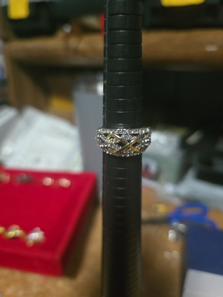 Size 7 White Sapphire infinity Ring