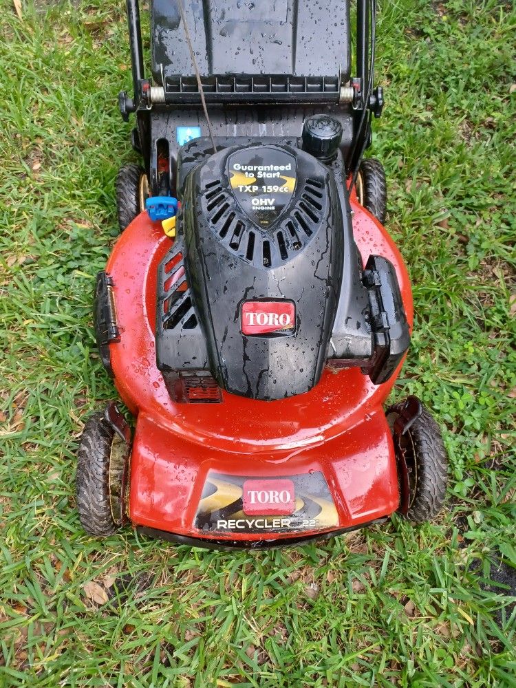 Lawn Mower Toro Personal Pace Ready Start Very Good Conditions Rear Wheels Drive Self Propelled Ready For Work