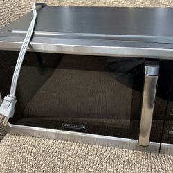 Black+Decker microwave 