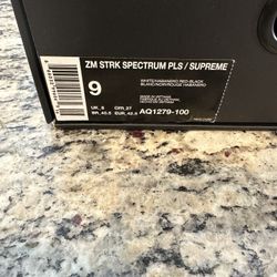 Men's Nike Supreme x Zoom Streak Spectrum Plus 'Habanero SIZE 9 Men's 