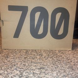 Yezzy 700 Copper Fade 11.5