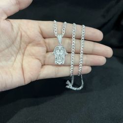 925 Sterling Silver Womens Mens Small Hamsa Hand Talisman & Curb Chain