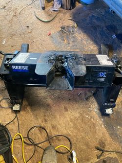 Reese fifth wheel hitch