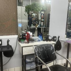 Hair Station With Mirror 