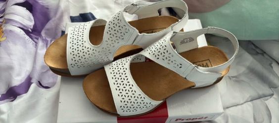 Propét White Leather Wedge Sandals