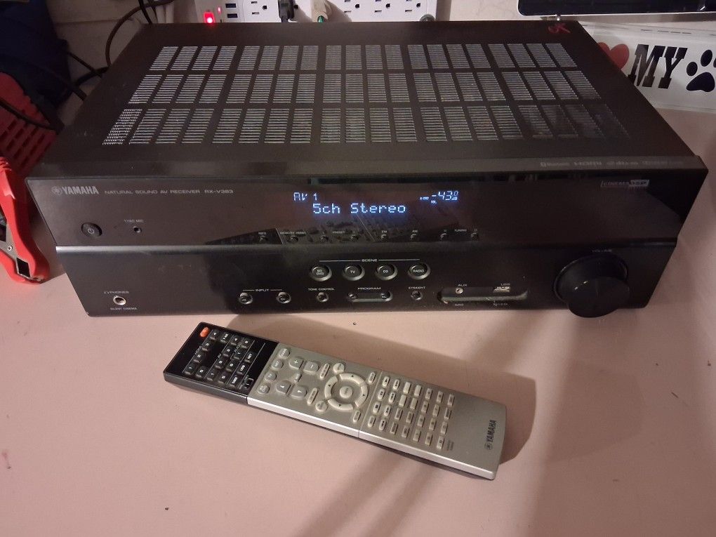 Yamaha Home Receiver In New Condition Works Perfect With Remote $80