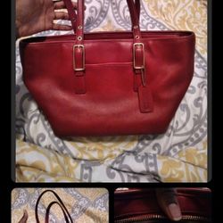 Coach No A3W-9847 handbag used medium to large pre-owned. Red (burgundy). 