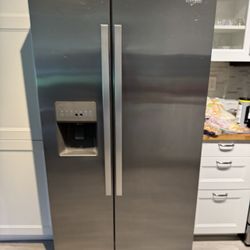 Samsung Home Fridge Stove Microwave Set 