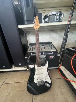 Starcaster by Fender Electric Guitar HSS - Black