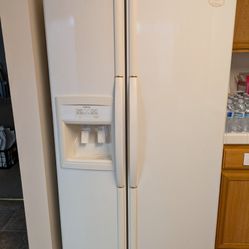 Whirlpool Side By Side Refrigerator 
