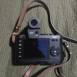 Leica x2 Mirrorless Camera