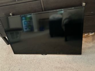 Samsung 40" 6000 Series HD LED TV with wall mount