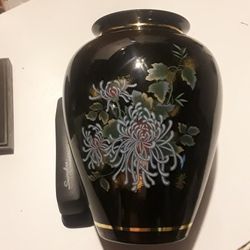Black Floral Vase