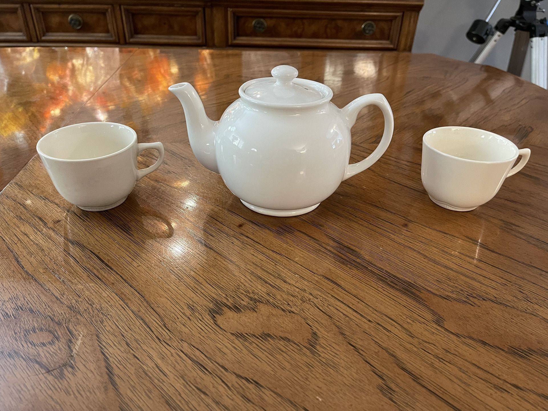 1 Sadler England White Teapot & 2 White USA Teacups (See Description!!)