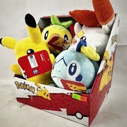 4 POKÉMON PLUSH FIGURES 