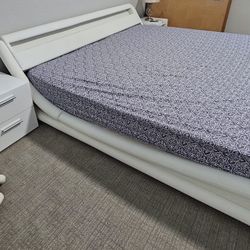 Vegan Leather Upholstered King Size Bed