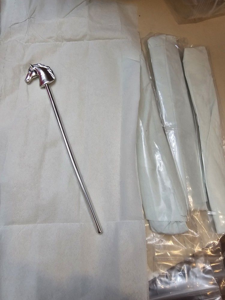 Horse Stirrers 