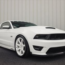 
 2011 Ford Mustang GT Saleen  