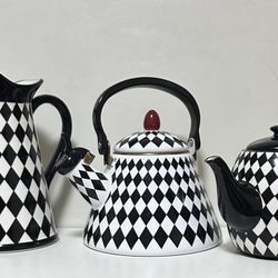 Black And White Checkered Harlequin Style Whistling Enamel Kettle Teapot Pitcher Set