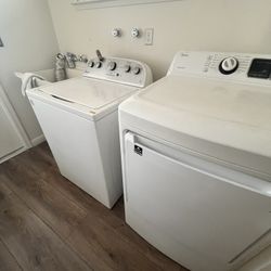 Washer And Dryer ( Lavadora Y Secadora) 