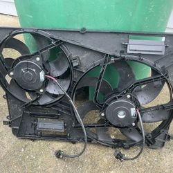 2010-2014 Volvo Xc60 Cooling Fan Without Module 