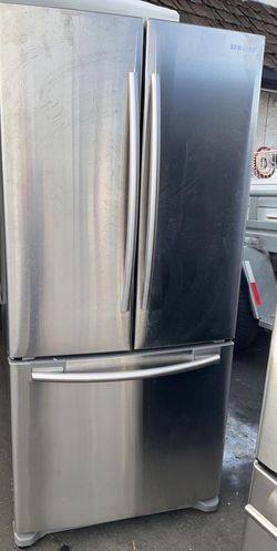 Samsung 3 Door 33" Wide Stainless Steel Fridge

