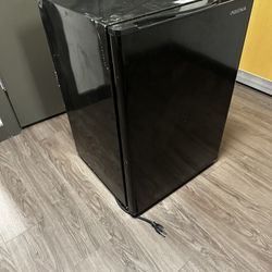 Insignia Mini Fridge