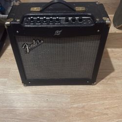 Fender mustang 2 Amp