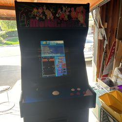 Multi-Cade Arcade Video Game Machine With Track Ball 