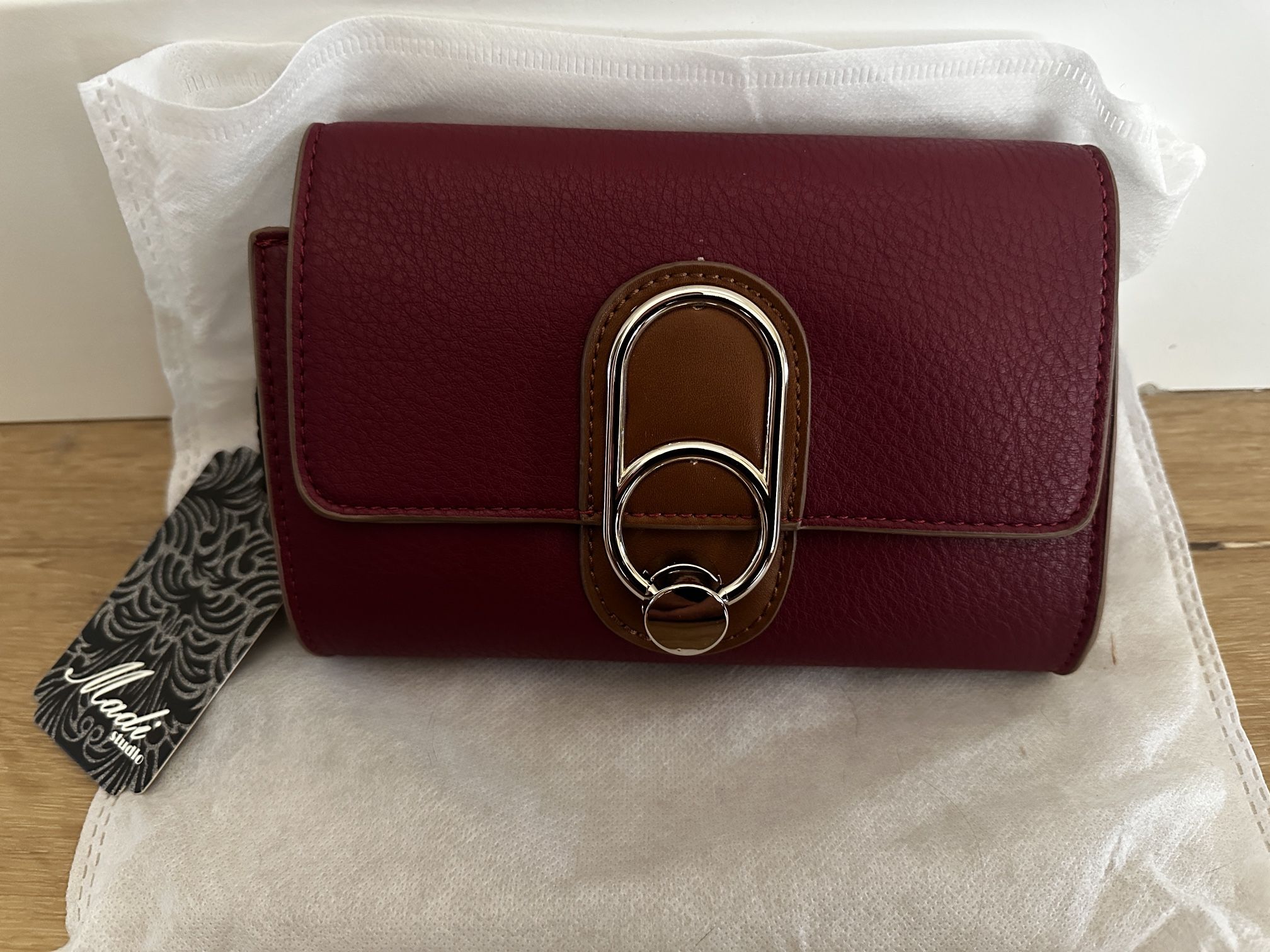 Madi Claire Madi Studio Layla Crossbody Wristlet Bag Purse 