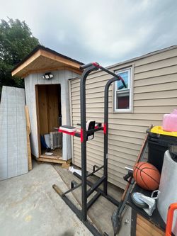 Power Tower Pull-Up Dip Station