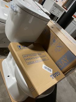 TOTO Drake Two-Piece Toilet with SoftClose Seat