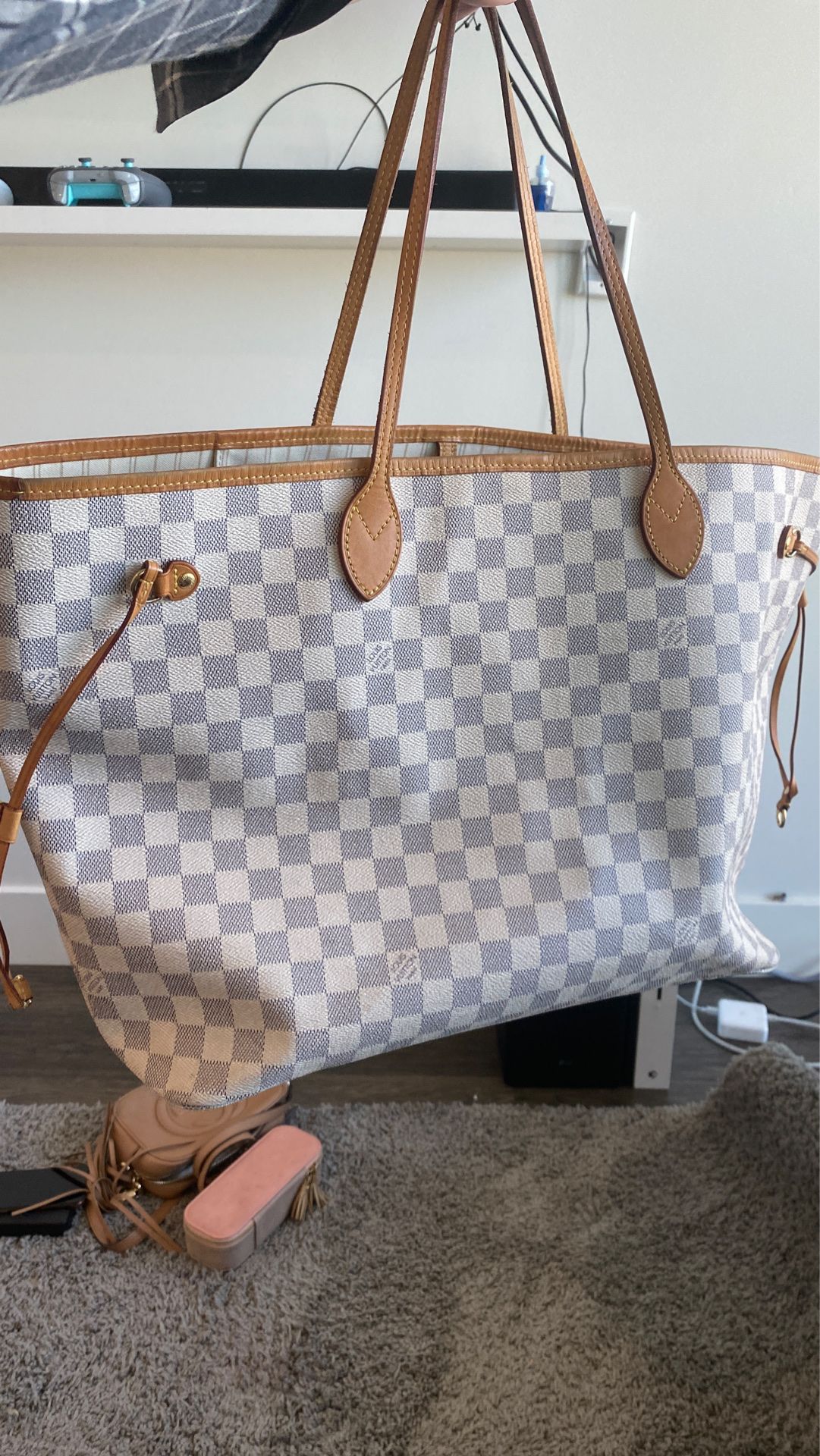 Louis Vuitton Hampton bag