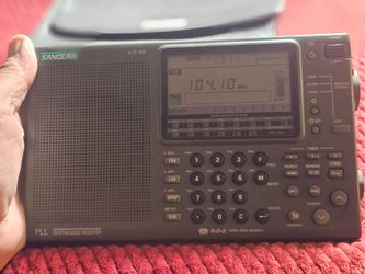 Sangean ATS 909 portable radio