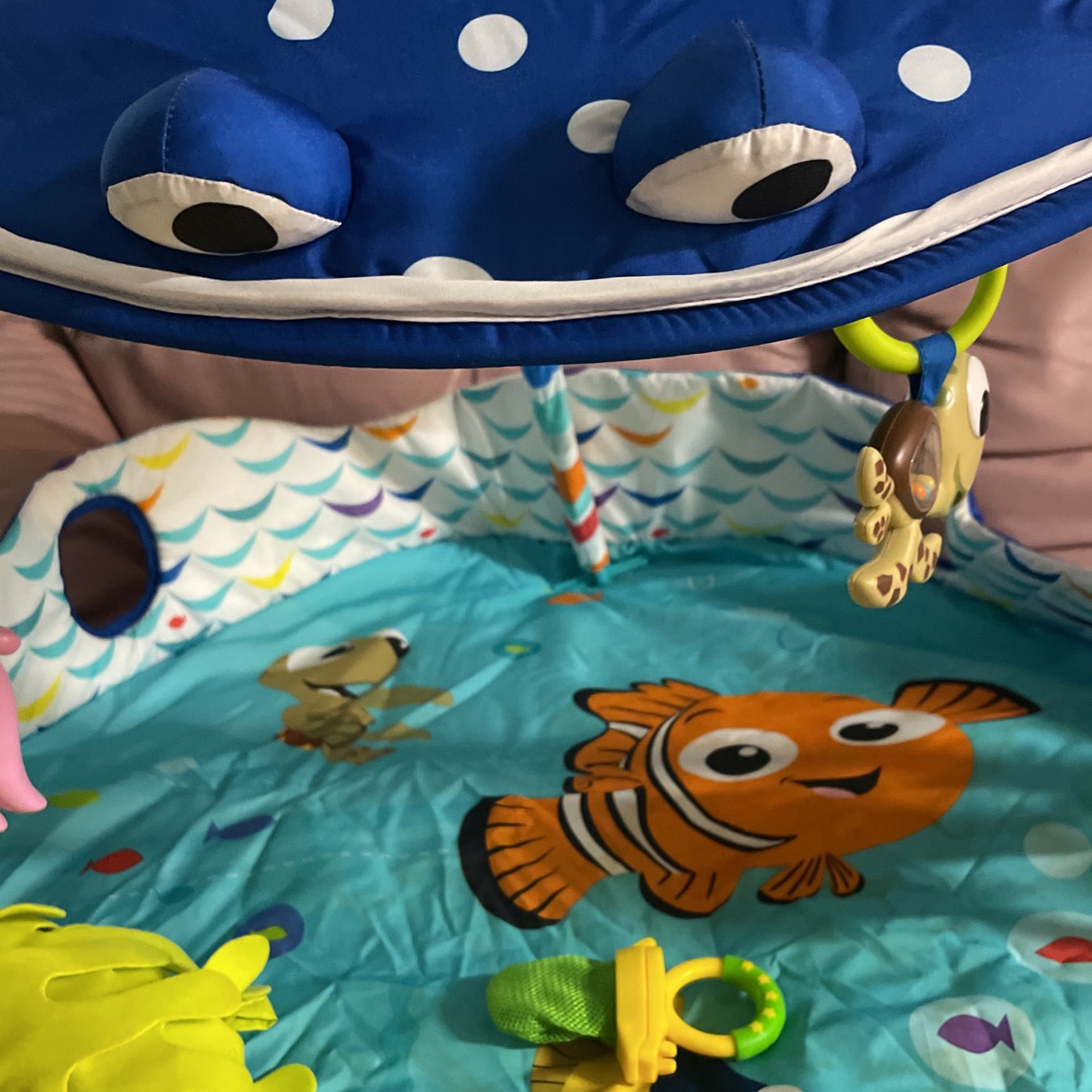 Bright Starts Finding Nemo Mr. Ray Ocean Lights & Music Gym