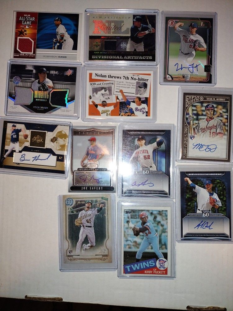 Assorted Baseball Cards