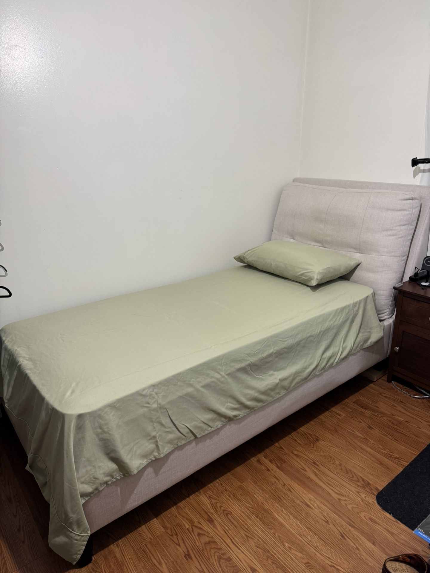 Twin xXL Bed Frame With Mattress