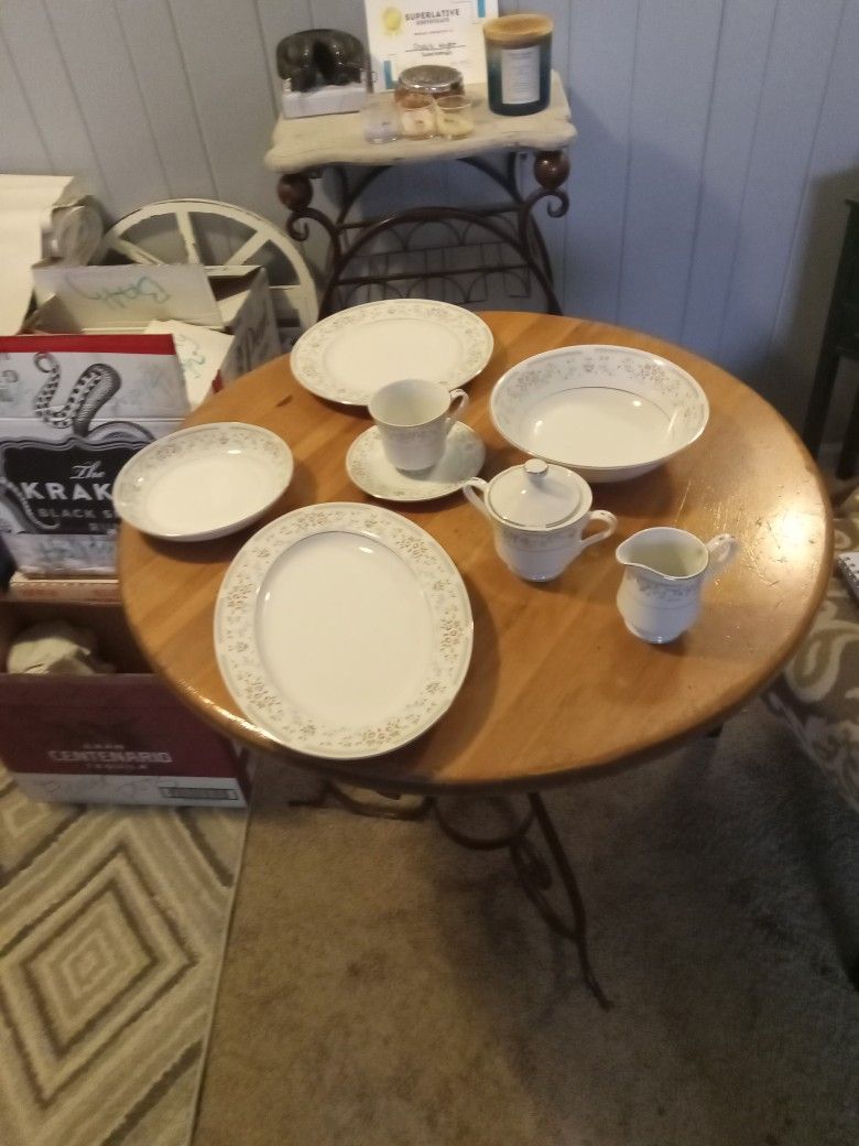 Fine Chine ENGLISH GARDEN