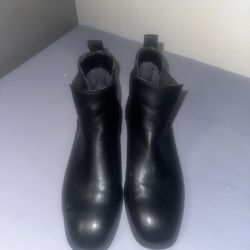 size 9.5 black boots for women