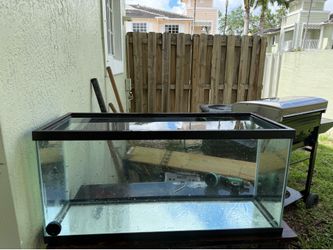 Fish tank 20 gallon