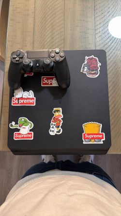 PS4 Slim