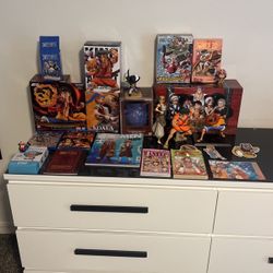 One Piece Manga Figure And Collectibles Lot 