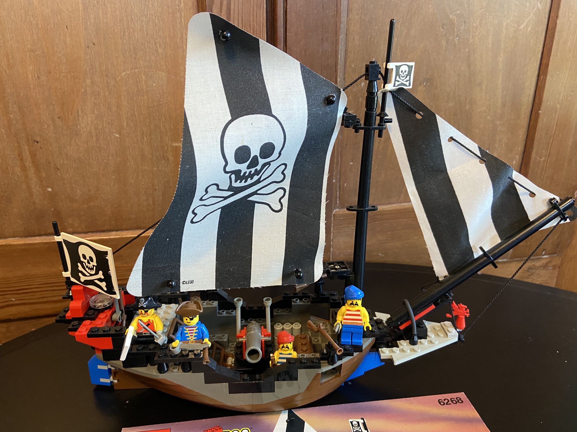 LEGO Pirates 6268 - Renegade Runner - 99% Complete for Sale in