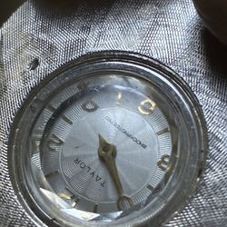 Taylor pendant Watch