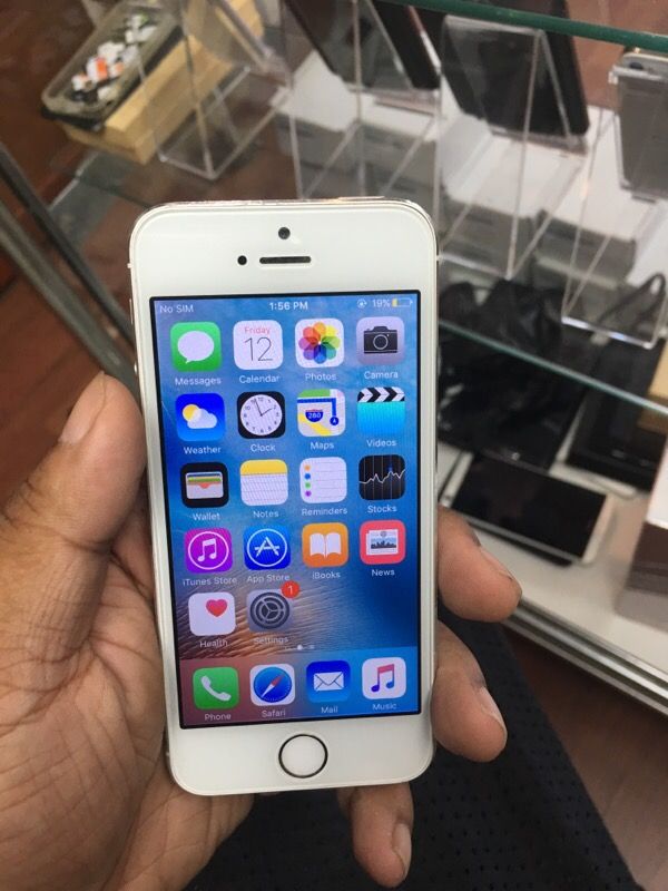 T-mobile iPhone 5S 16gb Mint
