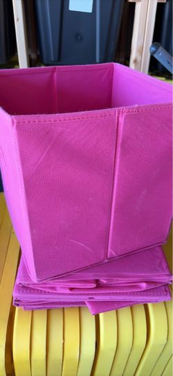 FREE- 5 pink storage bins