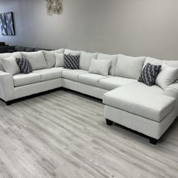 XXLarge CREAM SECTIONAL 