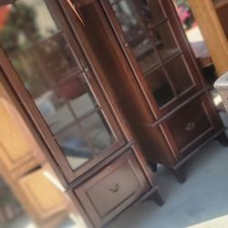 Set  Of cabinets