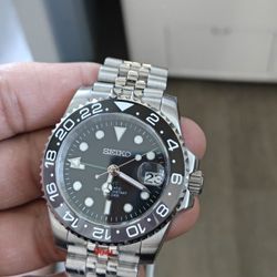 Custom Seiko Bruce Wayne GMT Watch 