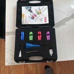 Wire, stripping and twisting insulation kit